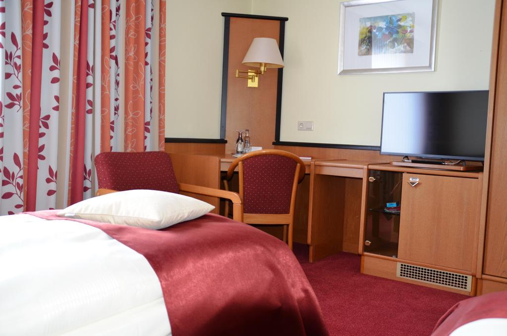 Hotel Exquisit ميندين المظهر الخارجي الصورة