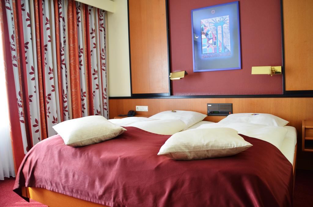 Hotel Exquisit ميندين المظهر الخارجي الصورة