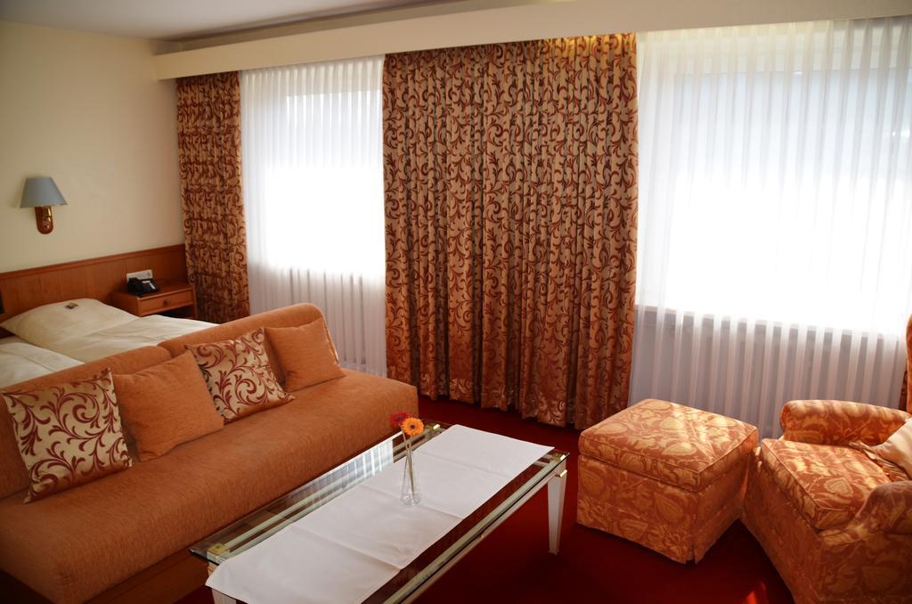 Hotel Exquisit ميندين المظهر الخارجي الصورة